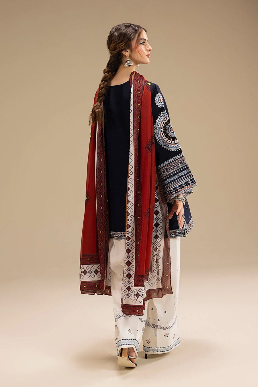 Rangrez Farshi Shalwar Embroidered 3PC Premium Collection