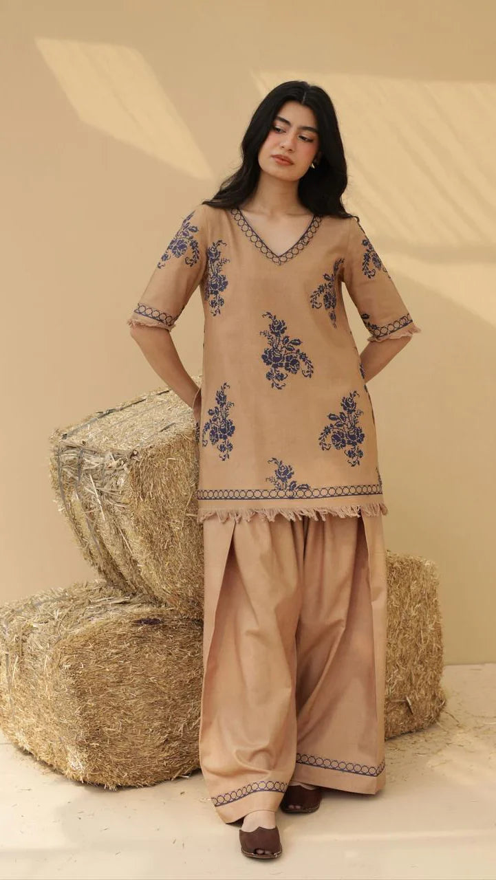 Itrat Embroidered 2PC Winter Linen Set