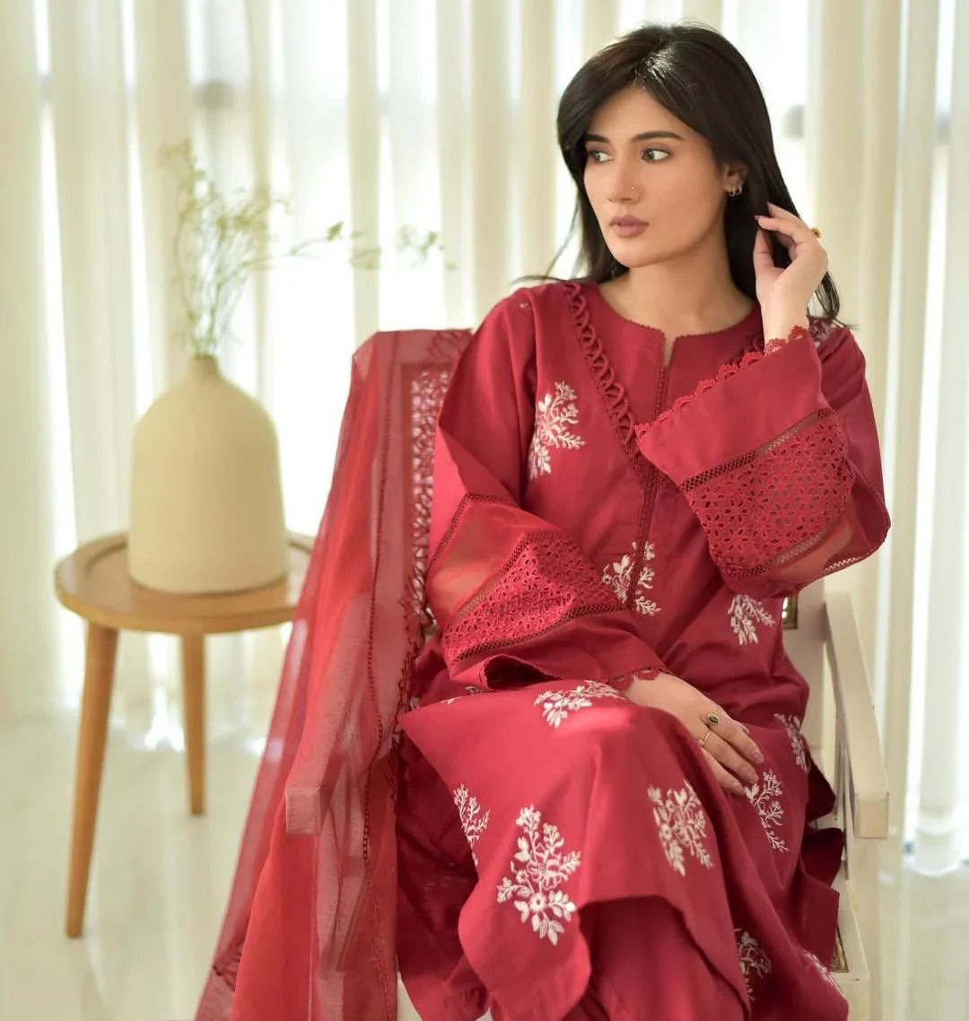 Horiya Embroidered Co-Ord Set Premium Summer Lawn Cotton