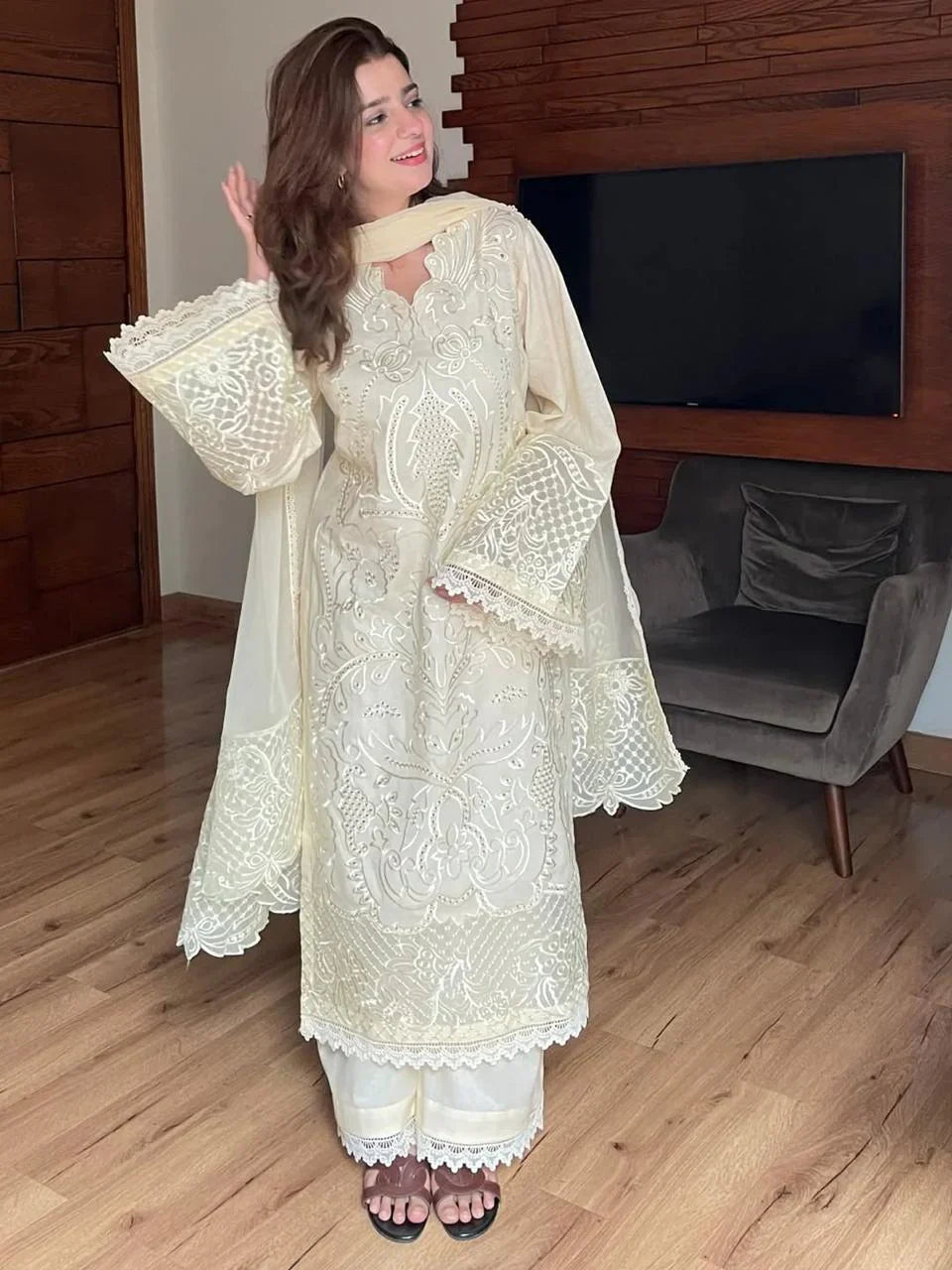 Rabeel Embroidered Shawl 3PC