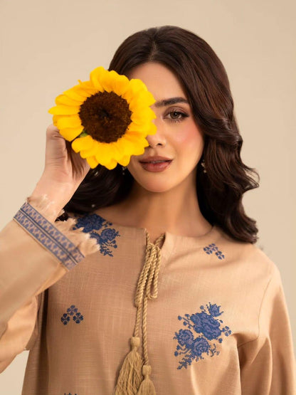 Reeza Embroidered Farshi Shalwar Set Premium Arabic