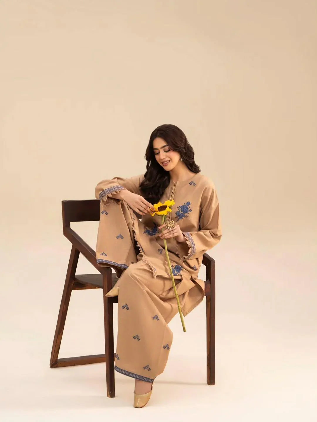 Reeza Embroidered Farshi Shalwar Set Premium Arabic